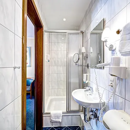 Alt Hotel 3*