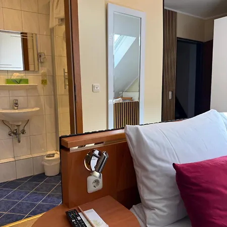 Hotel Alt Montjoie